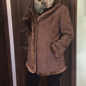 JONES NEW YORK FAUX FUR COAT